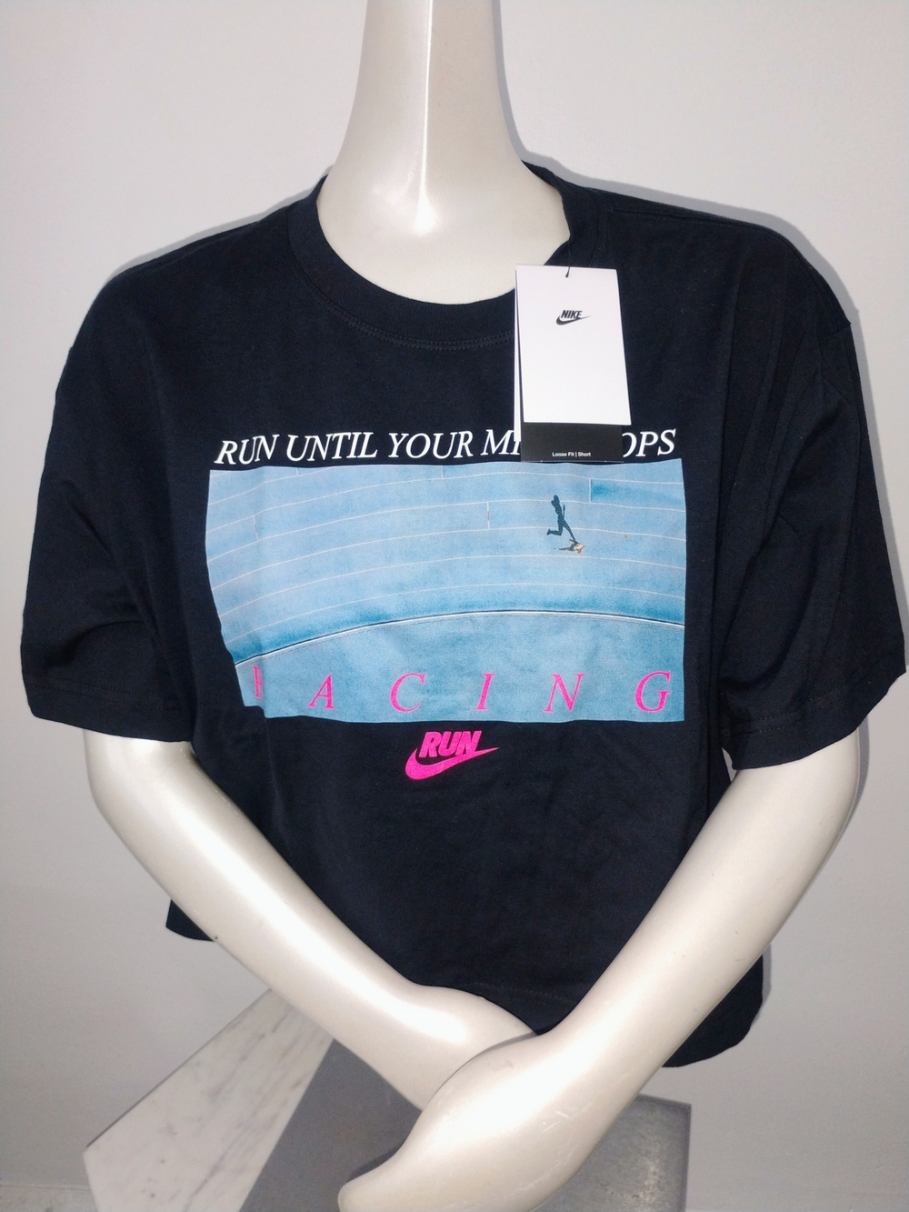 Nike Run Until Your Mind Stops Racing Graphic Short Sleeve Tee Black & Blue NWT